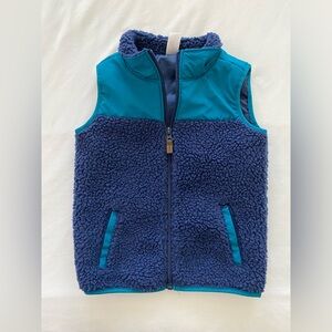 (KIDS) Carter’s - puffer vest blue. Size 5T/5A